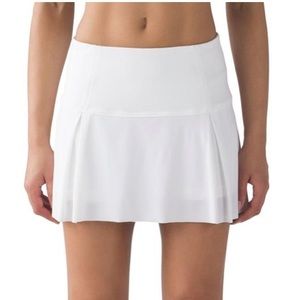 Lululemon Lost in Pace Skirt, size 10